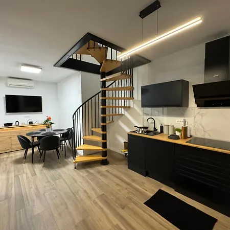 Leo - Free Parking Apartment *