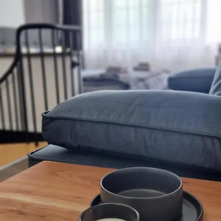 Leo - Free Parking 아파트