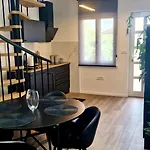Leo - Free Parking Opatija
